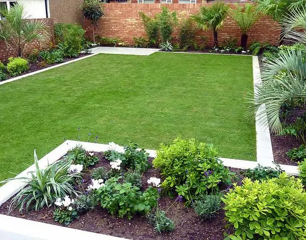 Simple rectangle garden design